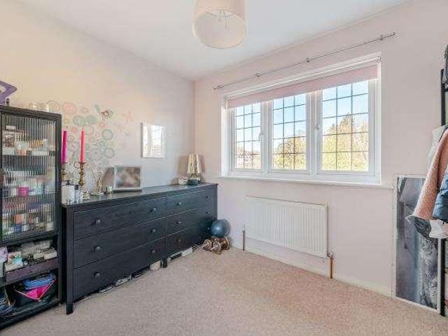 House for sale in West End, Heol-las