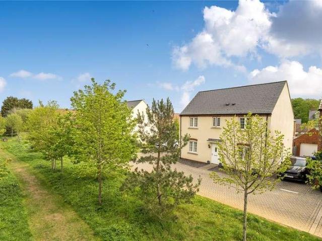 House for sale in Kingsmere, Cherwell