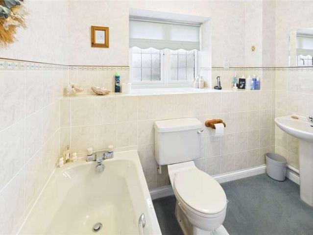 House for sale in Kintbury, West Berkshire