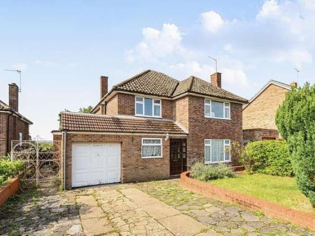 House for sale in Greater London