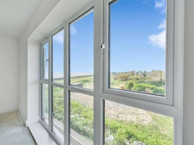 House for sale in Folkestone, Kent