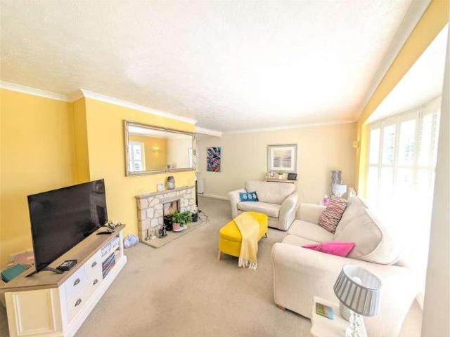 House for sale in Potter's Green, Wealden