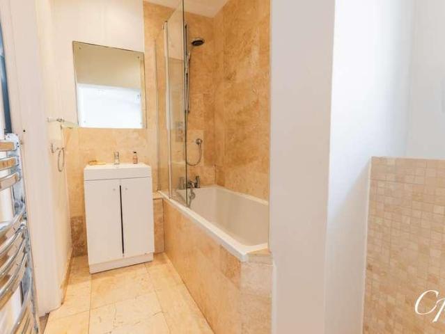 House for sale in Montpellier, Golden Valley