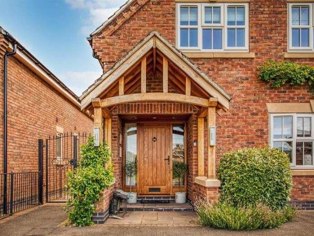 House for sale in Caldermill, East Midlands