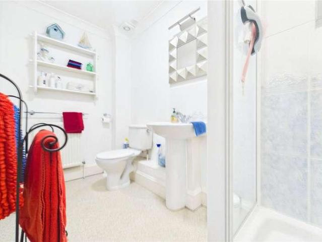 House for sale in Burghfield Common, West Berkshire