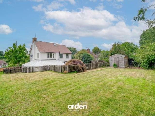 House for sale in Bromsgrove, Worcestershire