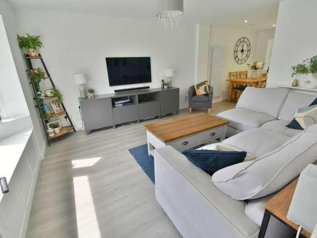 House for sale in Three Legged Cross, Verwood