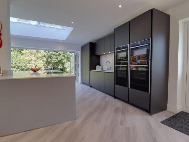 House for sale in Sunninghill and Ascot, South Ascot