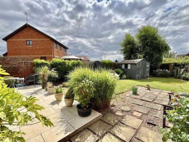 House for sale in Tickhill, South Yorkshire
