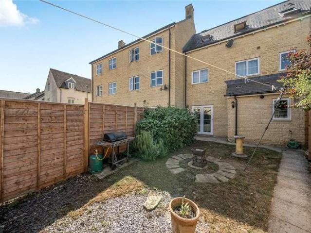 House for sale in Black Bourton, Oxfordshire