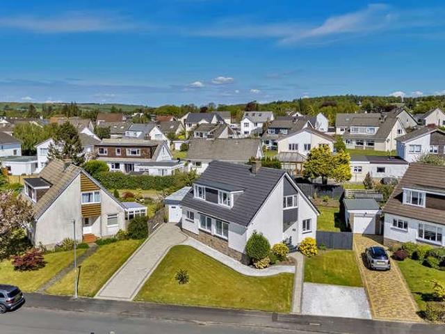 House for sale in Kilmacolm, Scotland