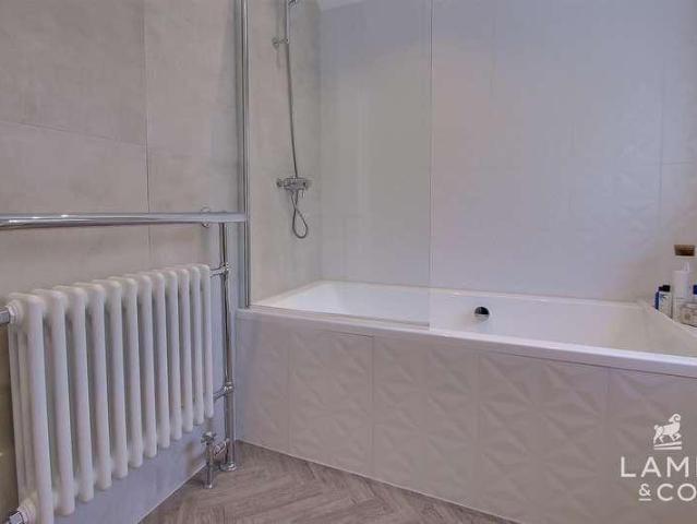 House for sale in Holland-on-Sea, Dale Hill