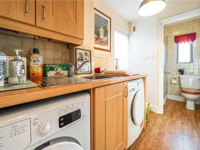 House for sale in Chipping Hill, Essex