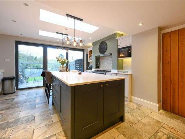 House for sale in Willesborough Lees, Bridgefield