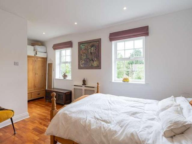 House for sale in Littlemore Park, The Slade