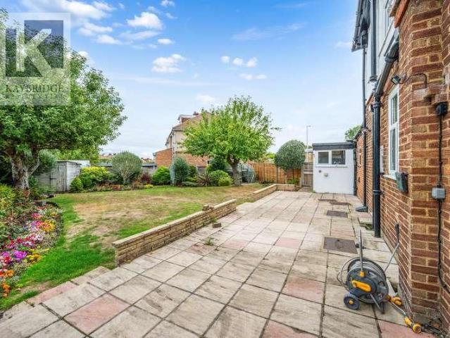 House for sale in Old Malden, Greater London