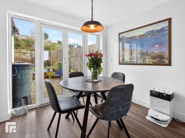 House for sale in Penarth Marina, Penarth