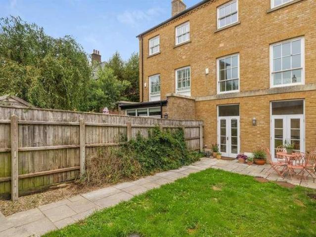 House for sale in Poundbury, Dorchester
