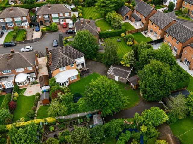 House for sale in Timperley, Trafford Park