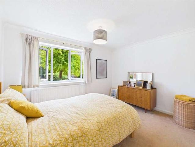 House for sale in Upper Woolhampton, West Berkshire