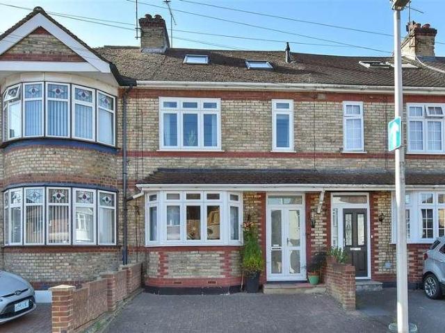 House for sale in Twydall, Gillingham