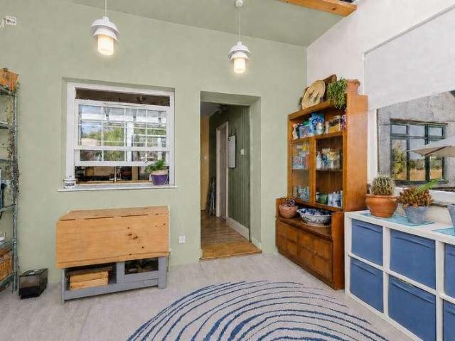 House for sale in Pachesham Park, Surrey