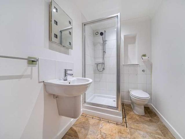 House for sale in Caldecott, Dromore