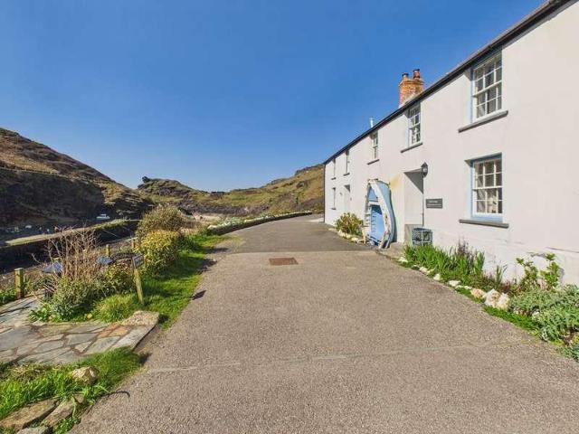 House for sale in Trevalga, Cornwall