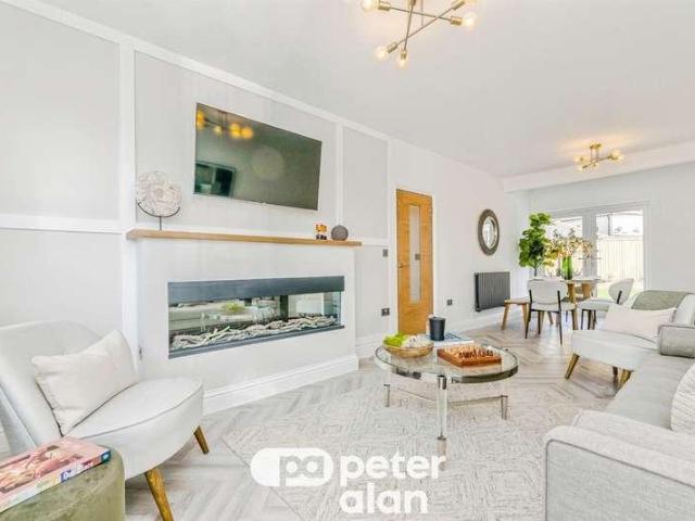 House for sale in Falcon Lodge, Wales