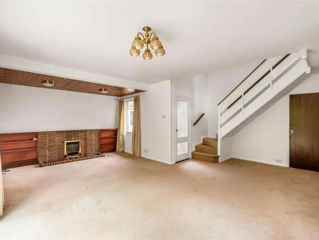 House for sale in Hillview, Surrey