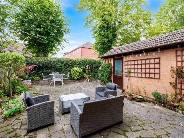 House for sale in Newtown, Costhorpe