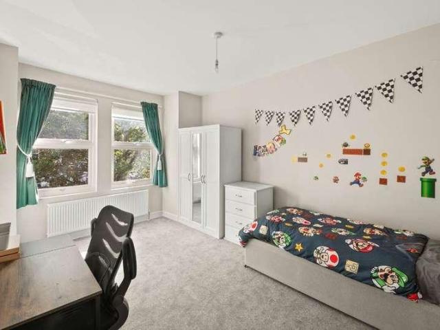 House for sale in London Borough of Ealing, Greater London