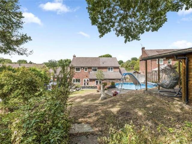 House for sale in Hermitage Woods, Woking