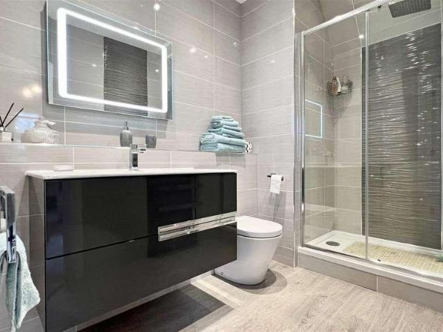 House for sale in Chipping Hill, Essex