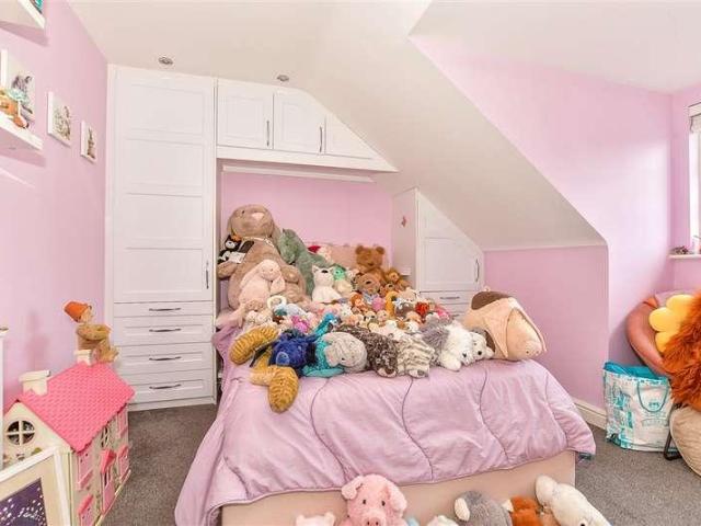 House for sale in Bridgefield, Kent