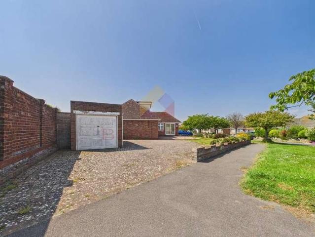 House for sale in Frinton and Walton, Dale Hill