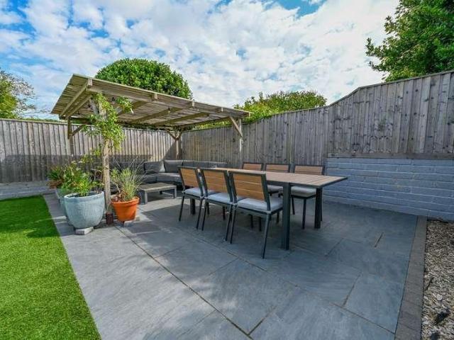 House for sale in Oakley, Merley