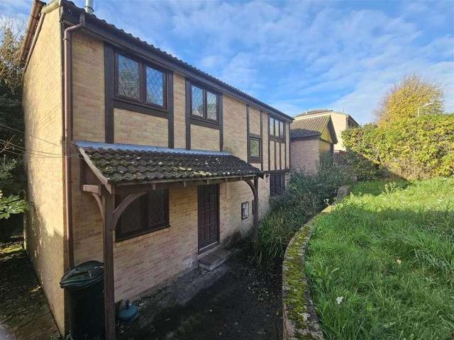 House for sale in Hales Place, The Bridge
