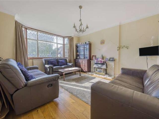House for sale in Old Malden, Greater London