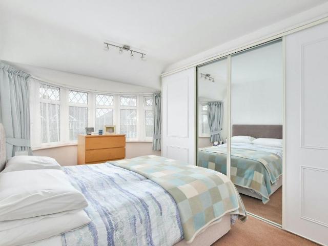 House for sale in Batchworth, Hertfordshire
