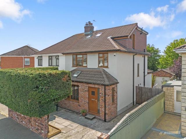 House for sale in Feckenham, City Of Bristol