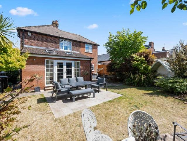 House for sale in Martyrs Field, The Bridge