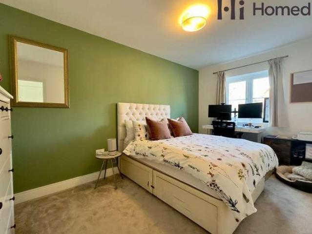 House for sale in North Horsham, Horsham