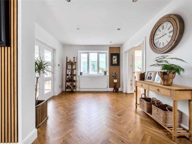 House for sale in Merrow, Guildford
