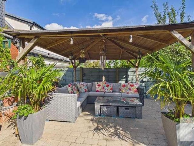 House for sale in Brooksbottom, Bury