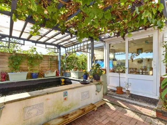 House for sale in Hollingbury, Patcham