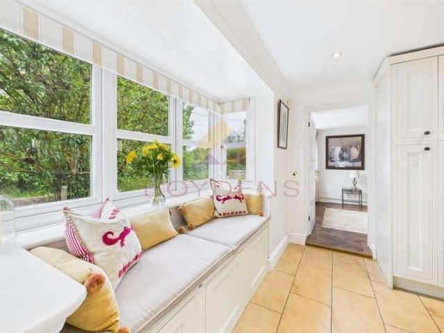 House for sale in Fordham Heath, Essex