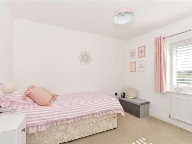 House for sale in Codmore Hill, Horsham