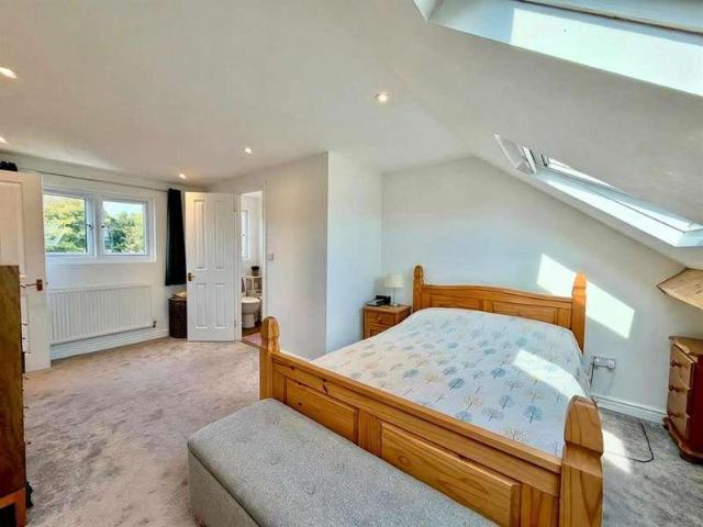 House for sale in Old Town, Swindon