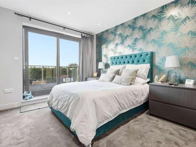 House for sale in North Shoebury, Alton Barnes